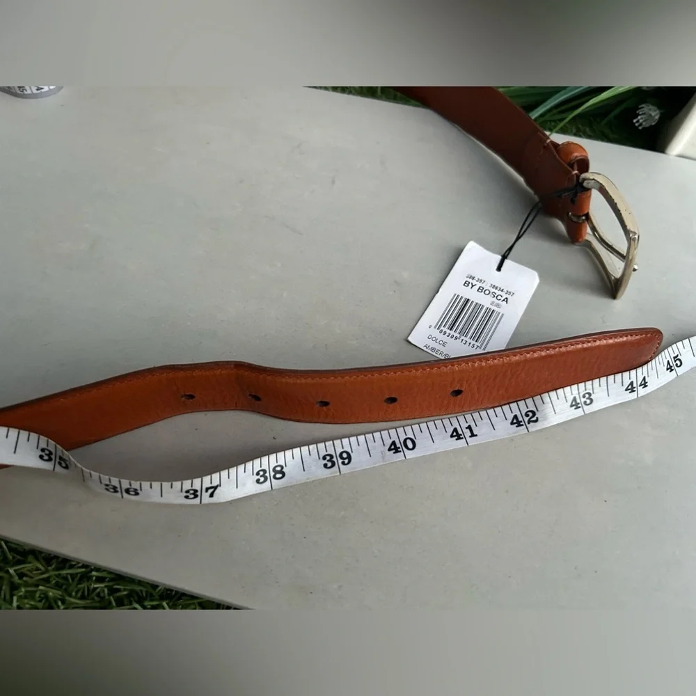 BOSCA DOLCE Leather Belt with silver Buckle like new, men’s size 40